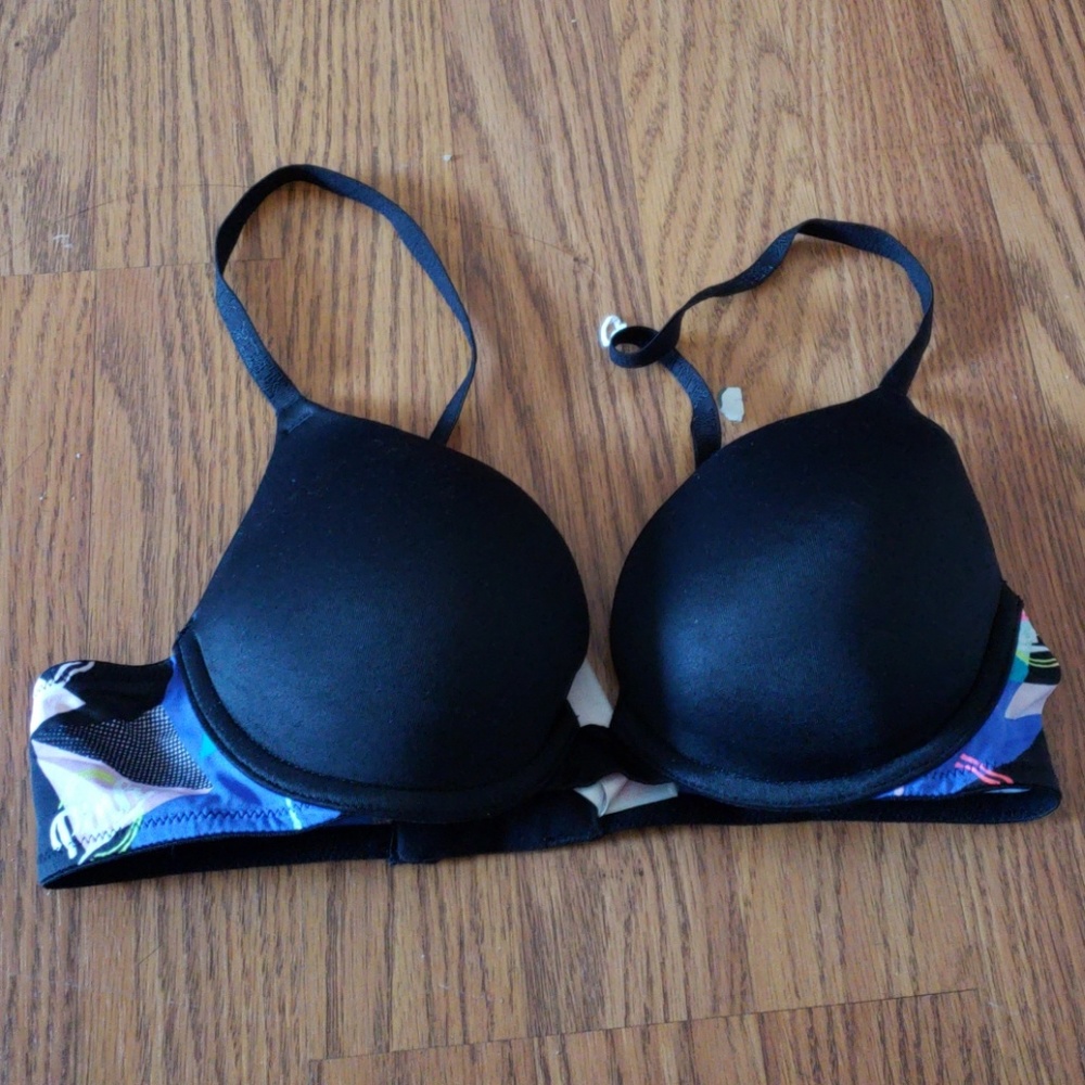 Victoria's secret pink bra